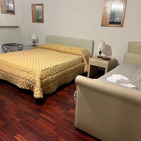Gioviale Rooms Portici Eksteriør billede